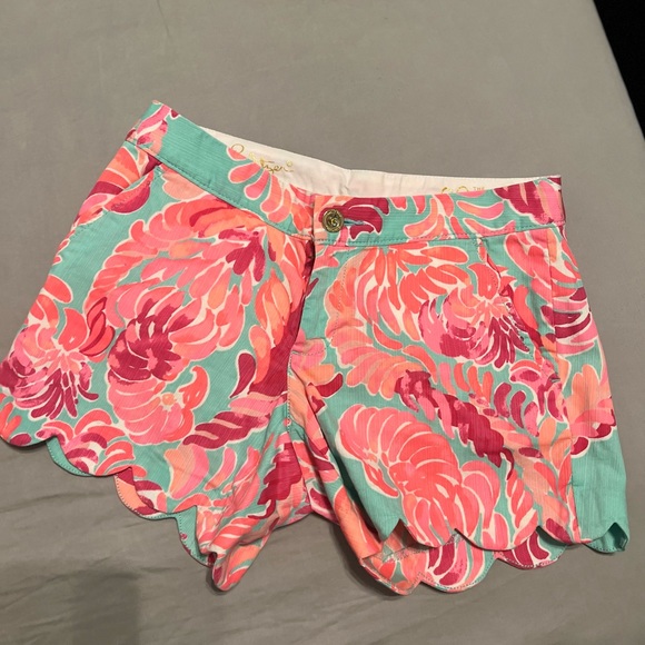 Set of 2 Lily Putlitzer Shorts - Picture 5 of 11